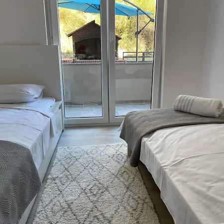 Sundeck Apartman